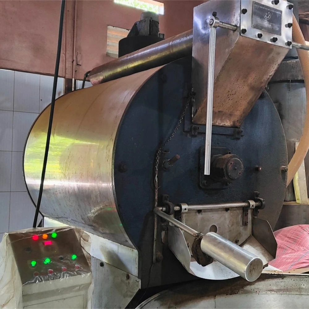 Оптовая продажа кофейных зерен Robusta жареных оптом OEM/ODM сервис вьетнамские кофейные зерна вьетнамская упаковка в коробке