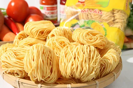 Лучшая цена, яичная лапша-горячий горшок, лапша 1,2 м, производитель пшеничной муки из Вьетнама