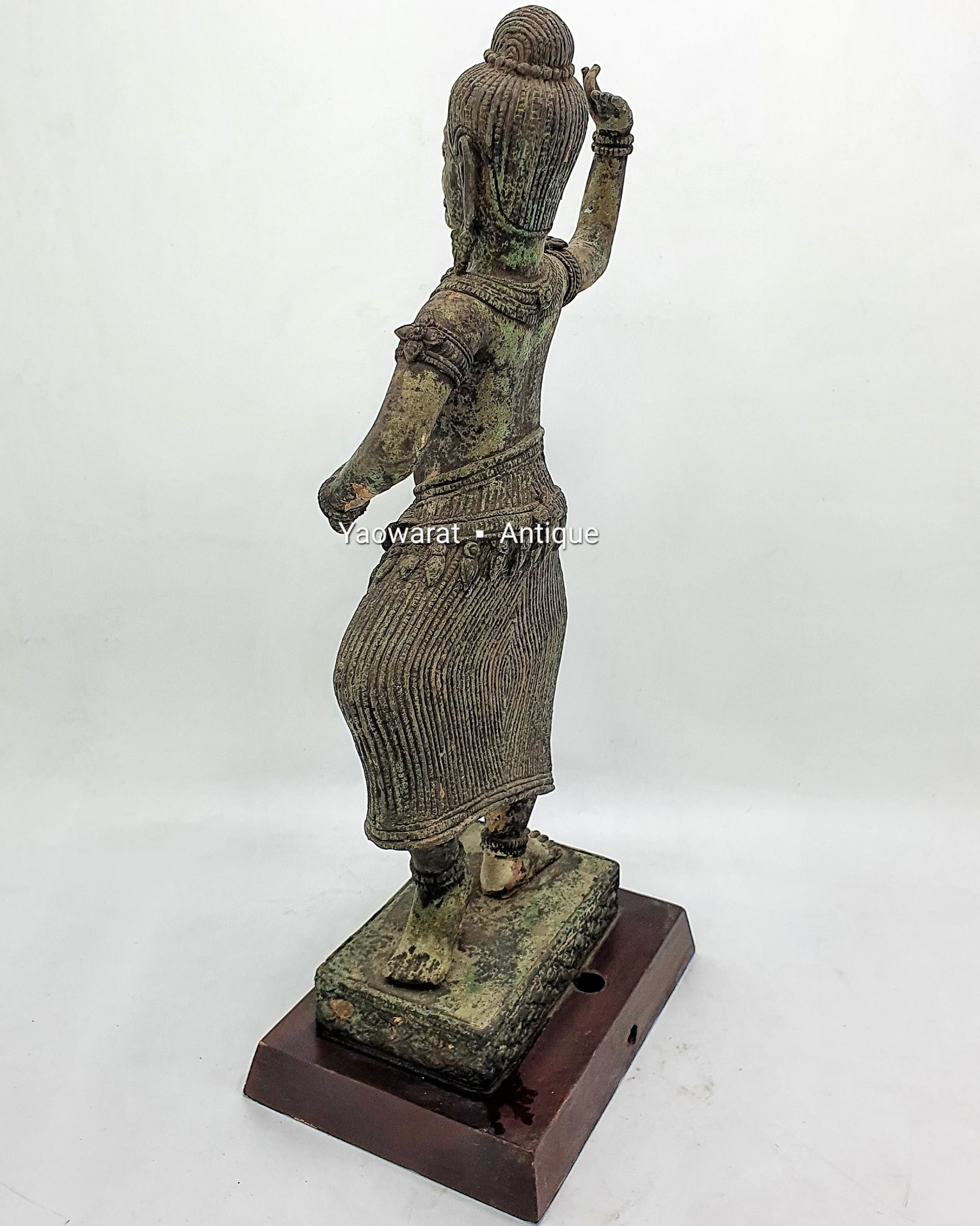 Antique Bronze Female Goddess Statue In The Dance For Decorated and Collectibles Home Decorative