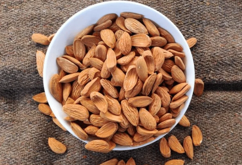 Лучшая оптовая цена органический миндальный Бадам Кашмири мамра индийские специи и масала