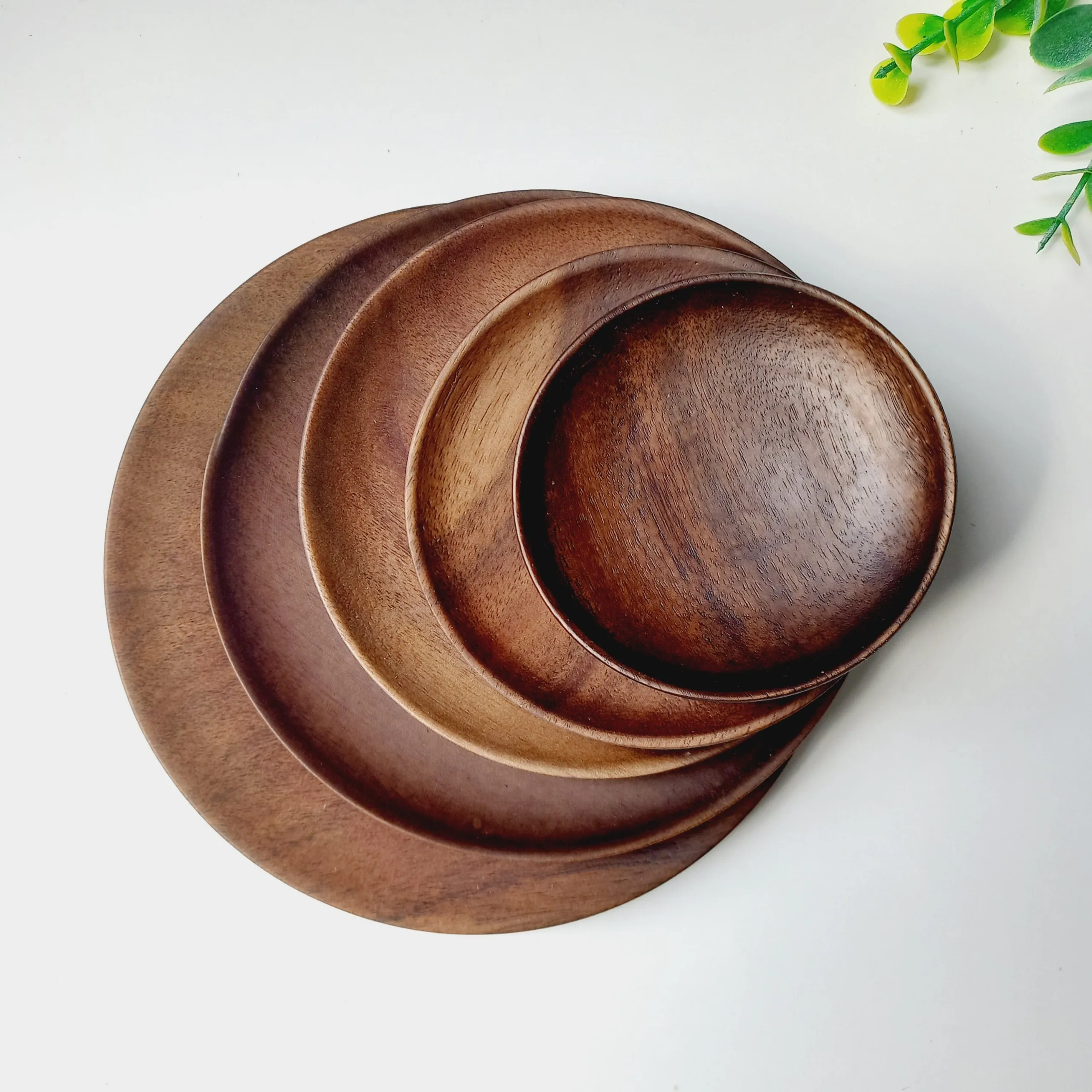 Amazon Hot Sales Wooden Serving Dishes Wood Plates For Tabletop Dinnerware Plate Sets Acacia Handmade Wood Carved Vietnam