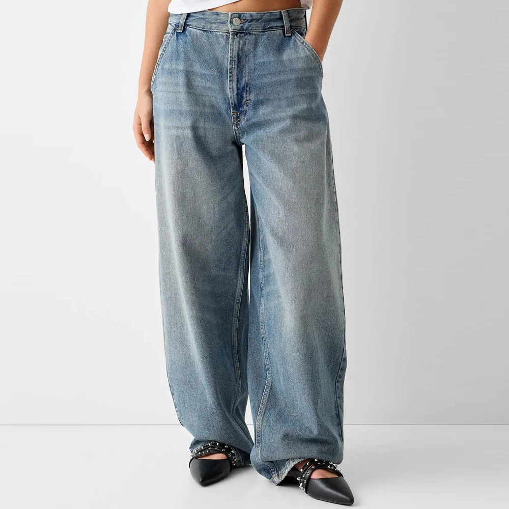 Женские прямые джинсы