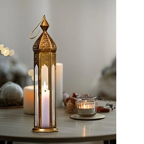 Low Price New Design Home Decorative Moroccan Lantern Wholesale Decorative Designer Handmade Unique Metal Colorful Glass 2024