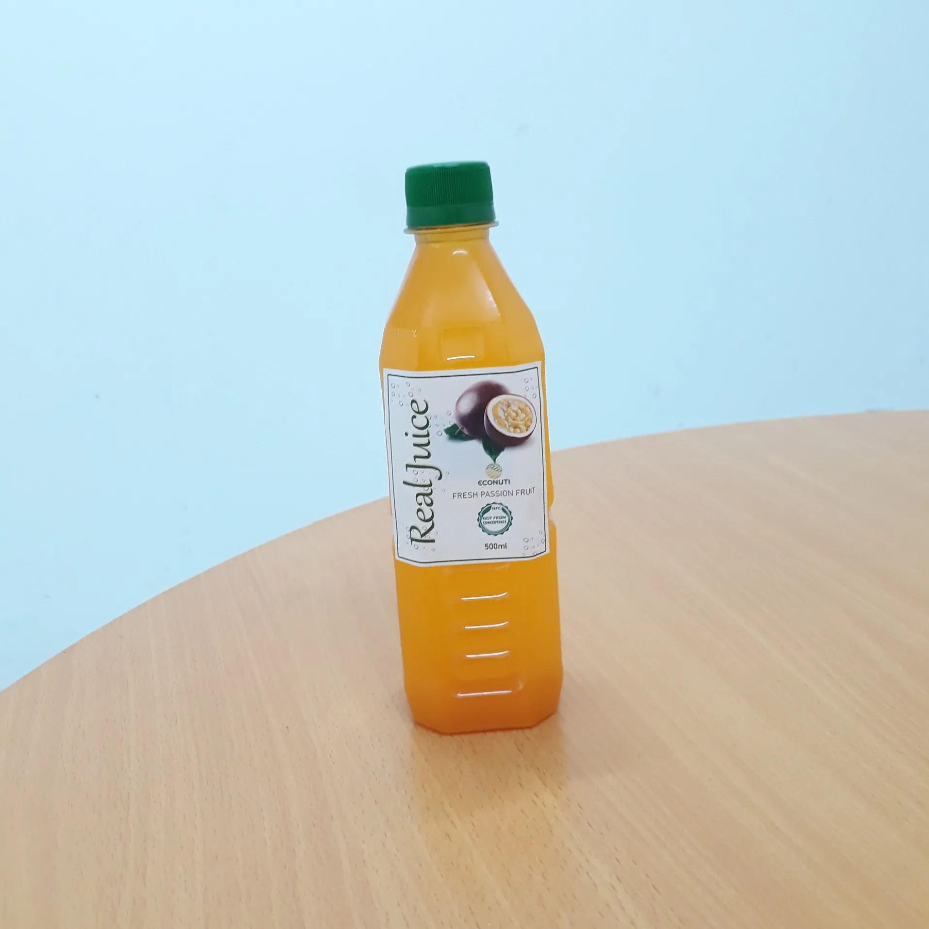 Aloe vera drink canned 330ml with pulp pandan leaves flavor great taste for wholesale