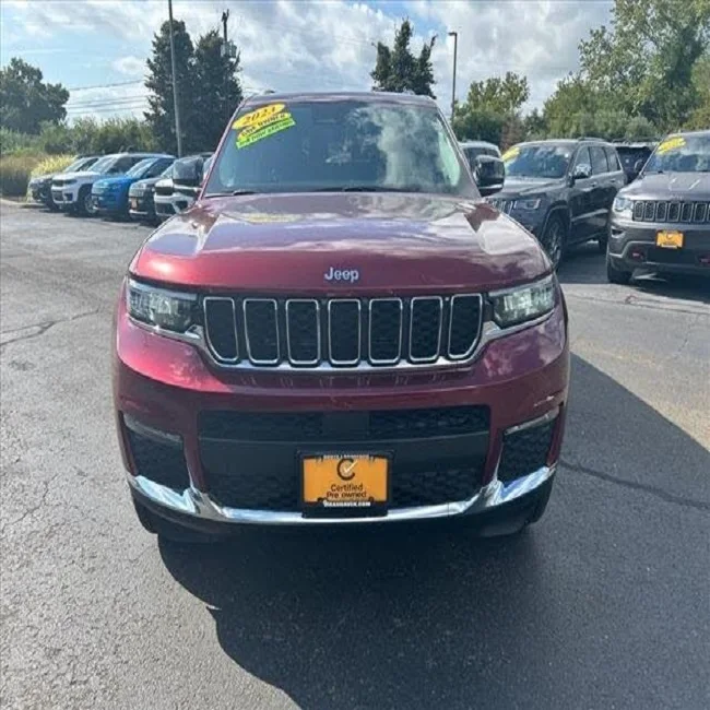 Хорошая сделка... очень супер чистый Подержанный 2023 Jeep Grand Cherokee L Limited 4WD