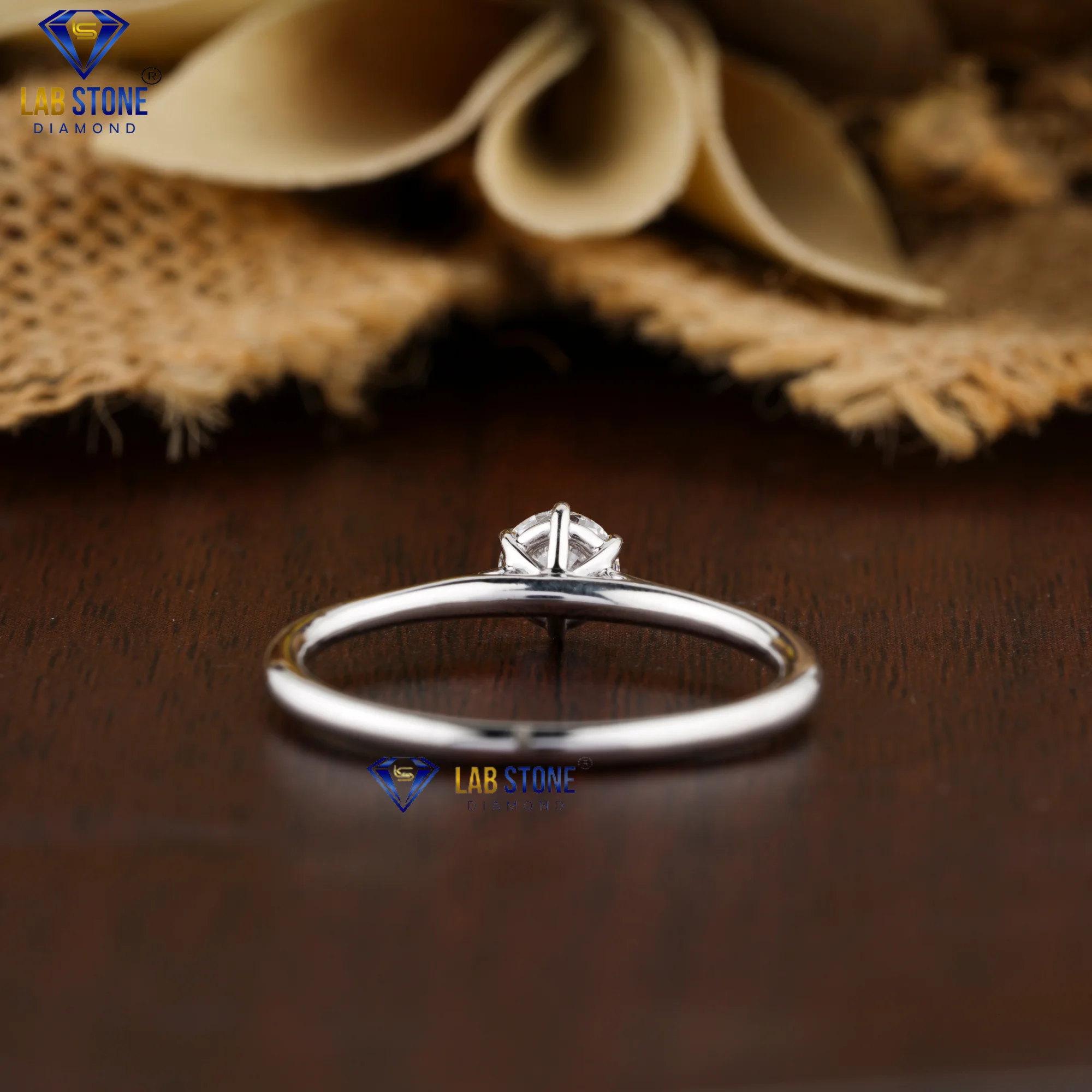 0.56 TDW Round Cut Diamond Ring 18k White Gold Solitaire Ring Cvd/Hpht Diamond Lab Stone