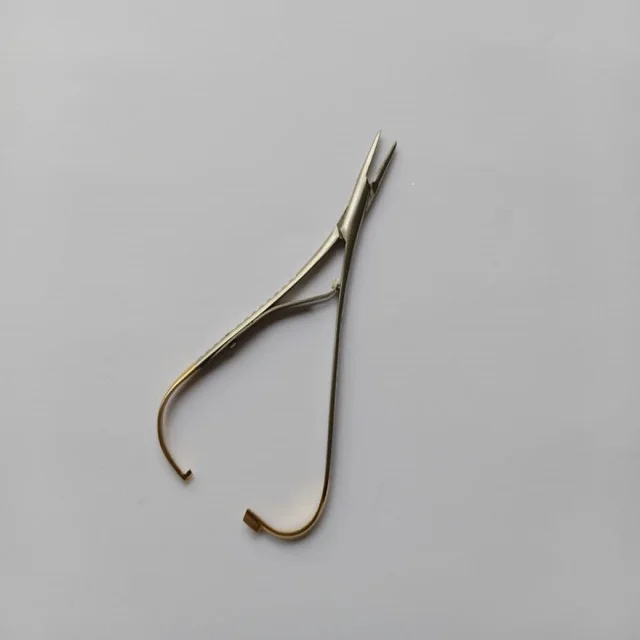 Surtechs Mathew Needle Holder Orthodontics Needle Holding Forceps Stainless Steel Micro Castroviejo Needle Holder
