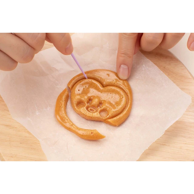 Bts BT21 Character Dalgona Maker Kits netflix Squid Game korean drama kpop fan promotion store for kpop Korean musician goods