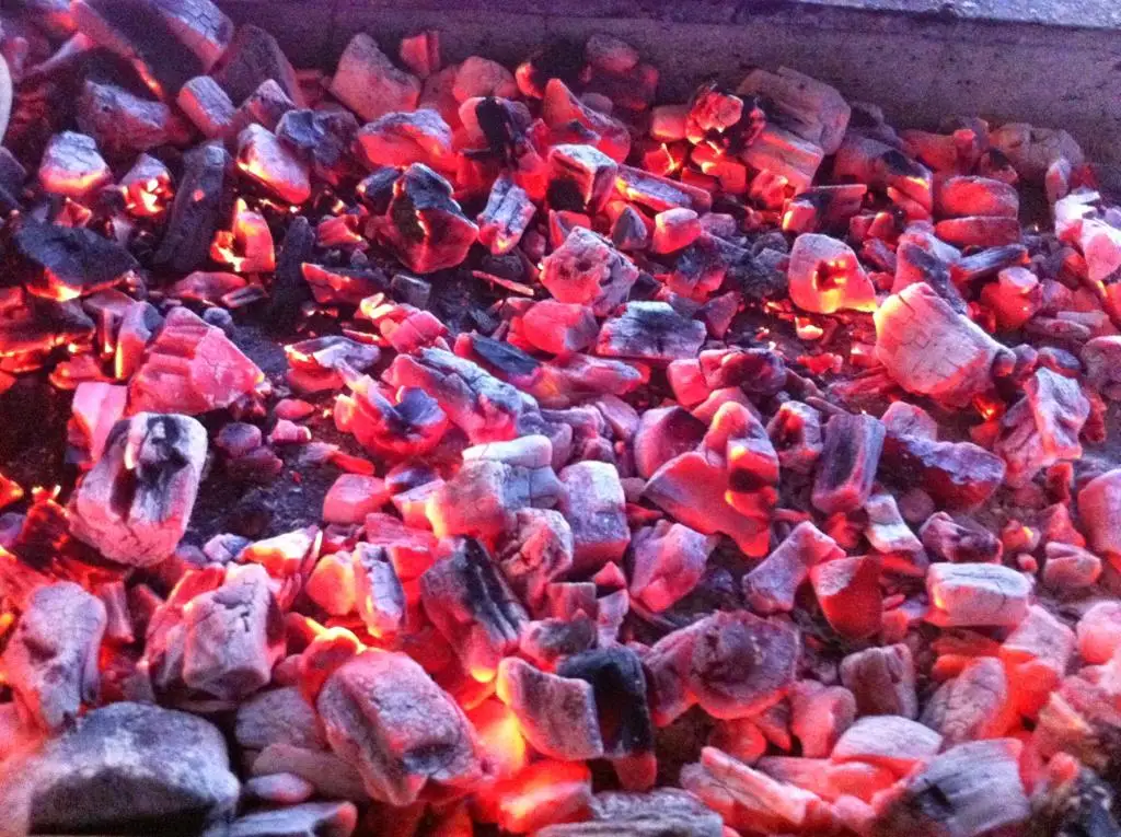 Mondol - Class A Coal Organic and Natural Marabu Tree Charcoal Perfect Quality Black Coal - Malaysia and Indonesia Origin