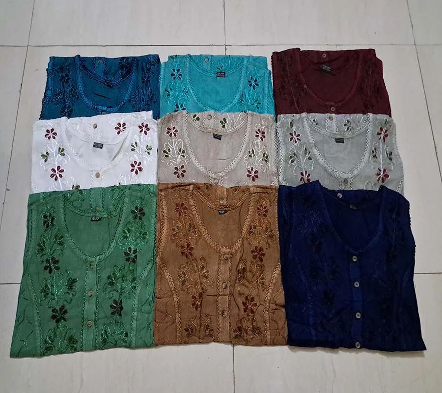 Embroidery Work Cotton Stone Wash Fabric Top Without Sleeve Women Fashion Clothing Fashion Top At Wholesale Prices GC-AP-1310