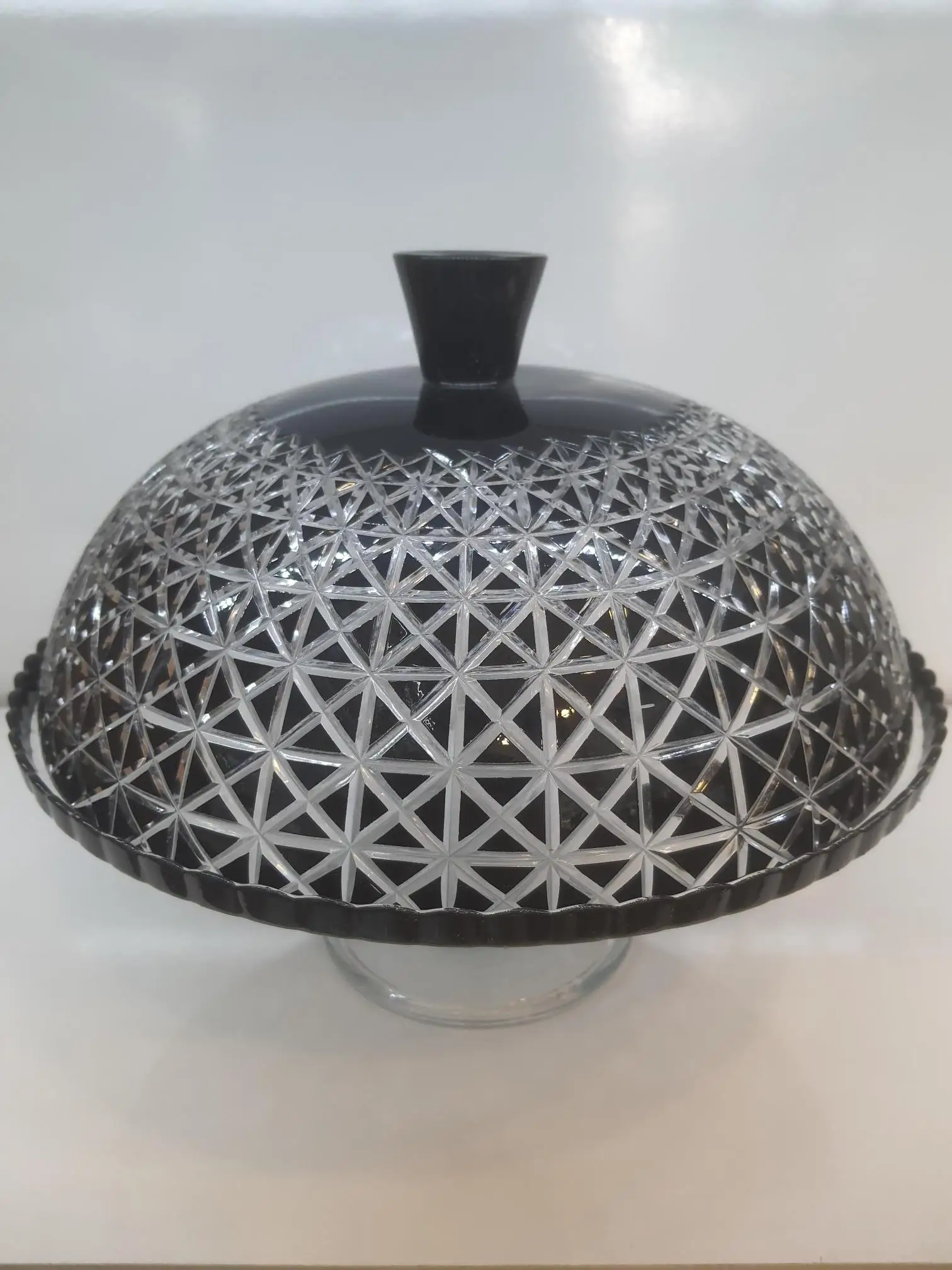 quality Cake Serving Plate with Glass Cover Wholesale Cake Stand Charger Plates Set for Wedding Birthday Customs Tableware 2024