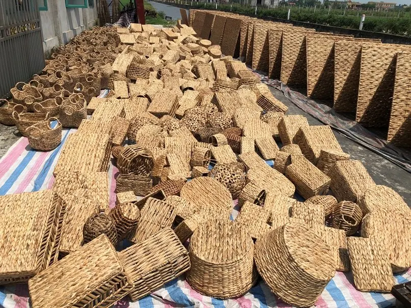 Water Hyacinth Basket Laundry Basket Organization Storage Basket with Handles Vietnam Supplier Competitive Price Wholesale