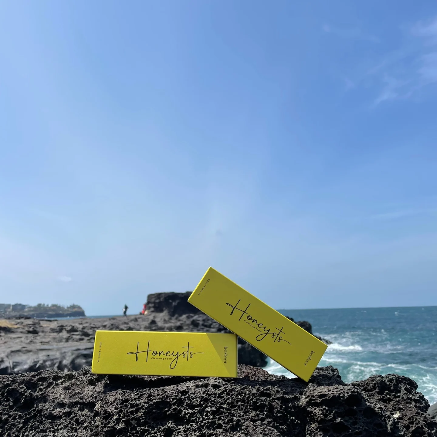 Korean cosmetic JEJU Island Brand New product Exfoliating Hydrating Honey Facial cleanser Foam