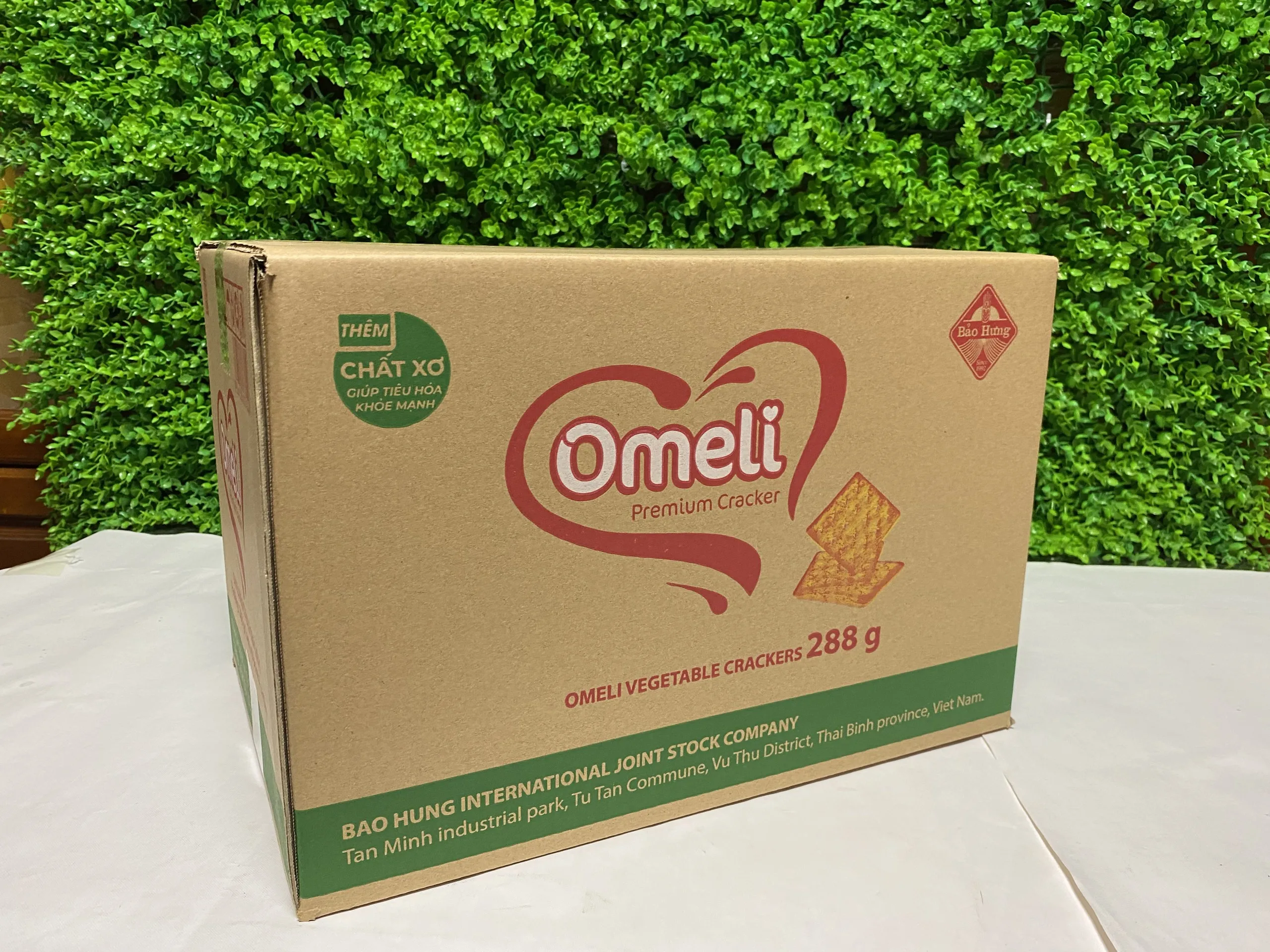 HOT SELLING OMELI CRACKER PAPER BOX 288GR VEGETABLE FLAVOR CRISPY TASTY THIN BISCUITS 12 MONTH SHELF-LIFE
