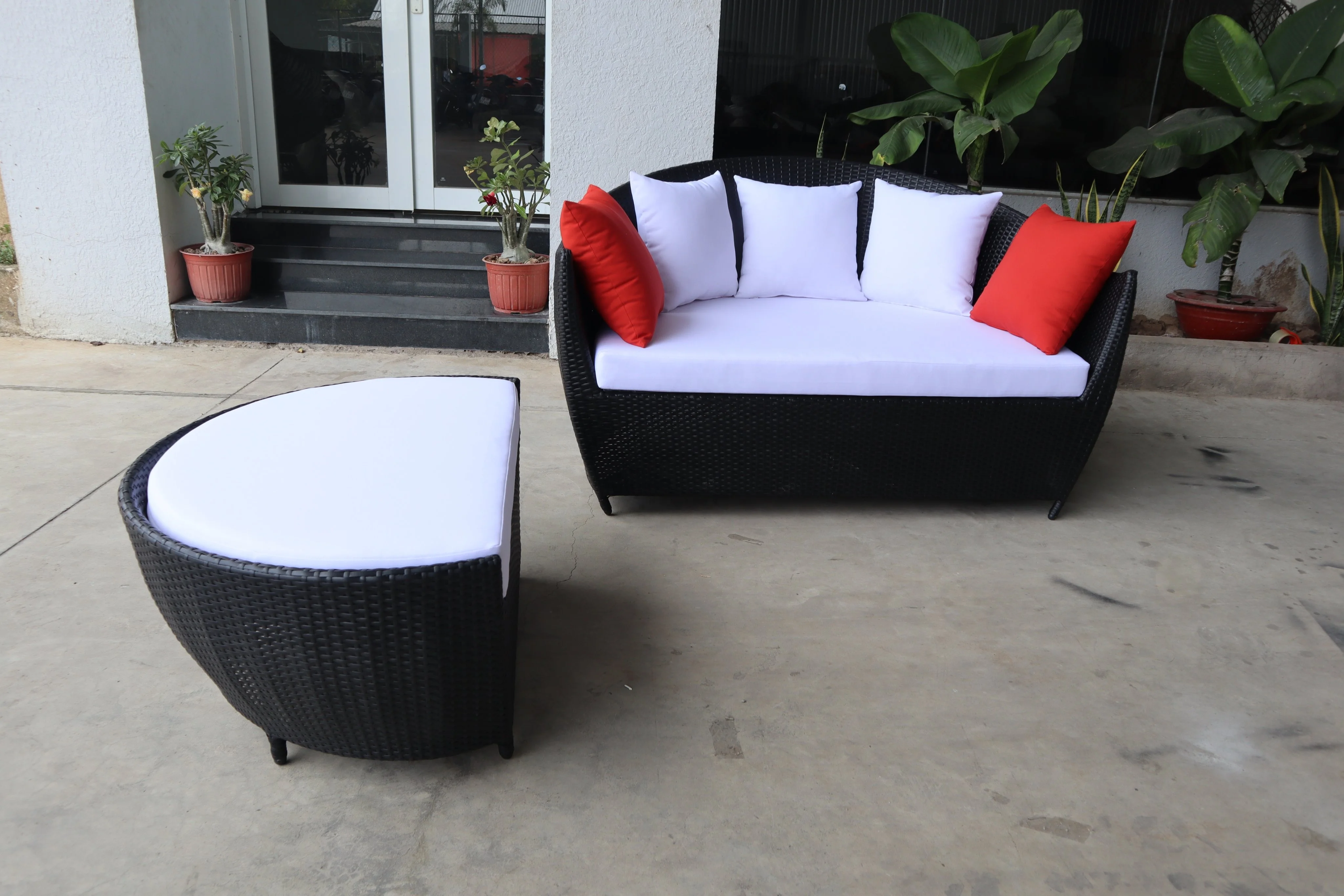 Poly Rattan Swimming Pool Chaise Lounge Outdoor Furniture