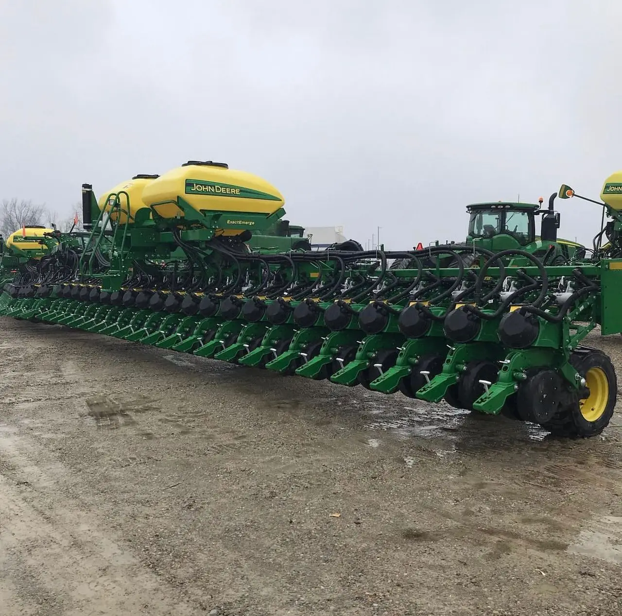 Б/у сельскохозяйственная посадочная машина John Deere высокоскоростная высокой производительности из США купить самый продаваемый