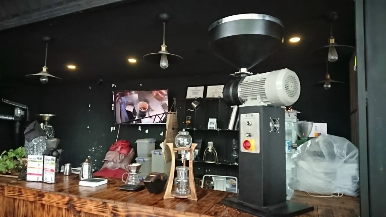 Top speed Coffee Grinder  with cooling system Commercial Industrial Black durable Coffee Grinding Machine Viet Nam