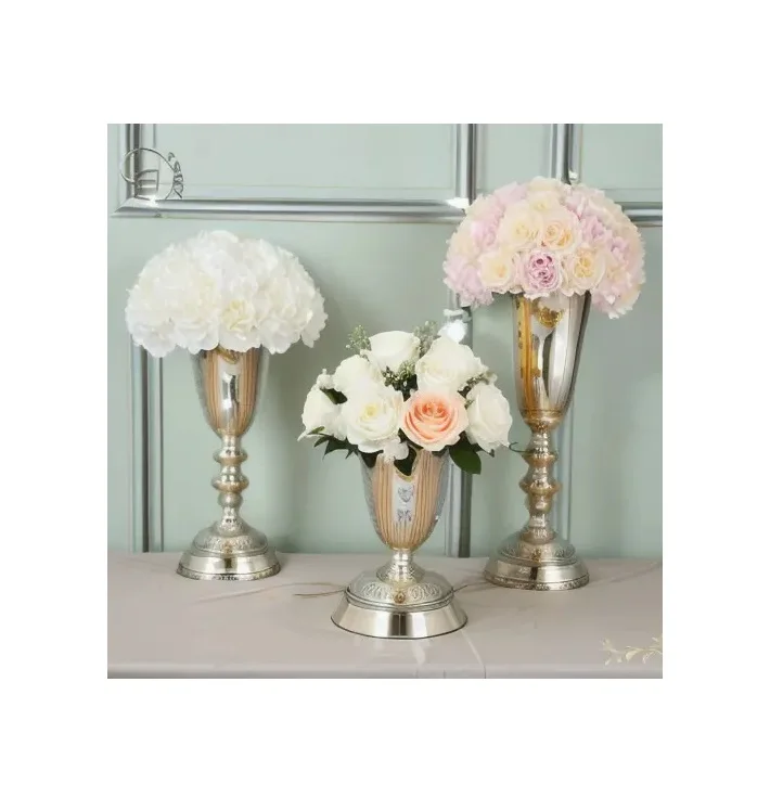 Eco Friendly Home Decor Metal Vase for Table Top Decoration Items for Worldwide Supply with Custom Packaging