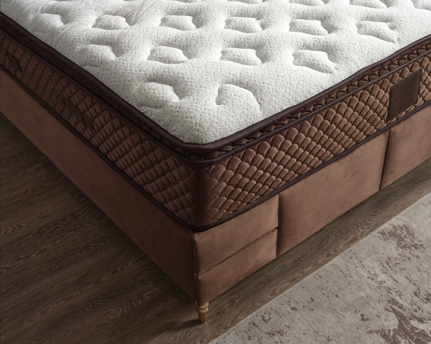 10 Years Warranty Hot Selling Good Quality Classic Design 100% Eco friendly Mattress For Hotel