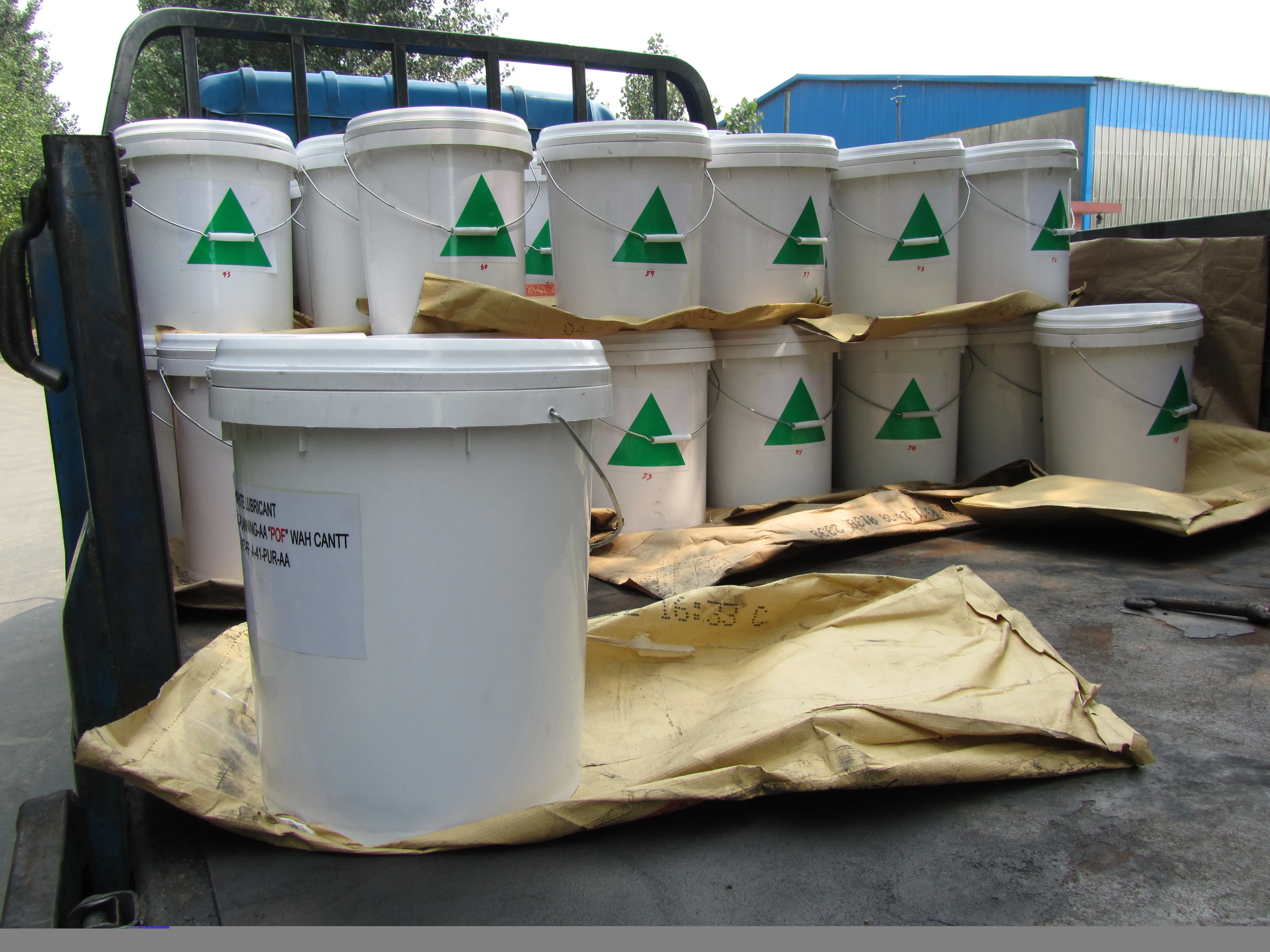 Factory direct supply of graphite emulsion, graphite emulsion for demoulding, can be customized