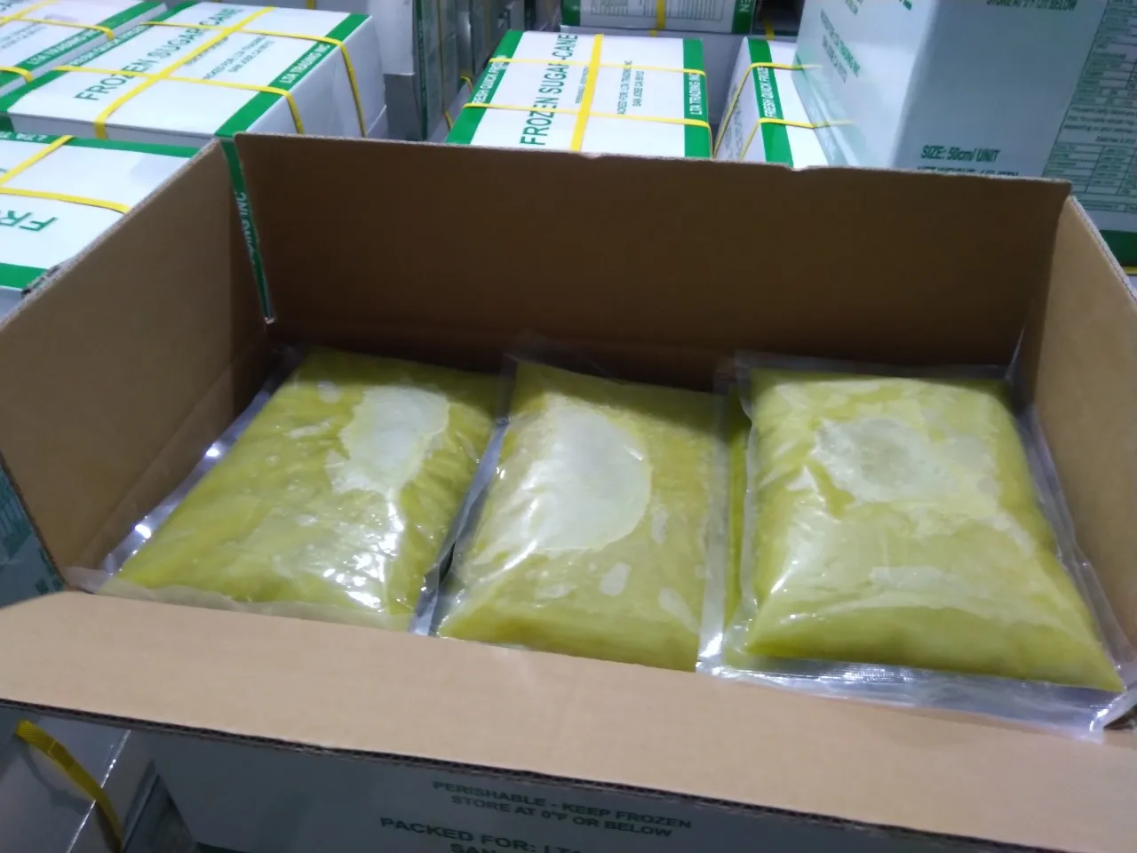 Factory Frozen Sugarcane Juice VIETNAM Sugarcane juice bottle for export Akina