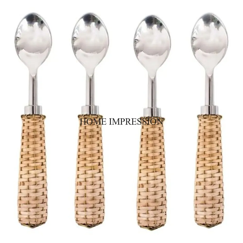 Home And Hotels Kitchenware Flatware Dinnerware Silver Color Shiny Polished With Modern Creative Art Unique Handles Cutlery Set