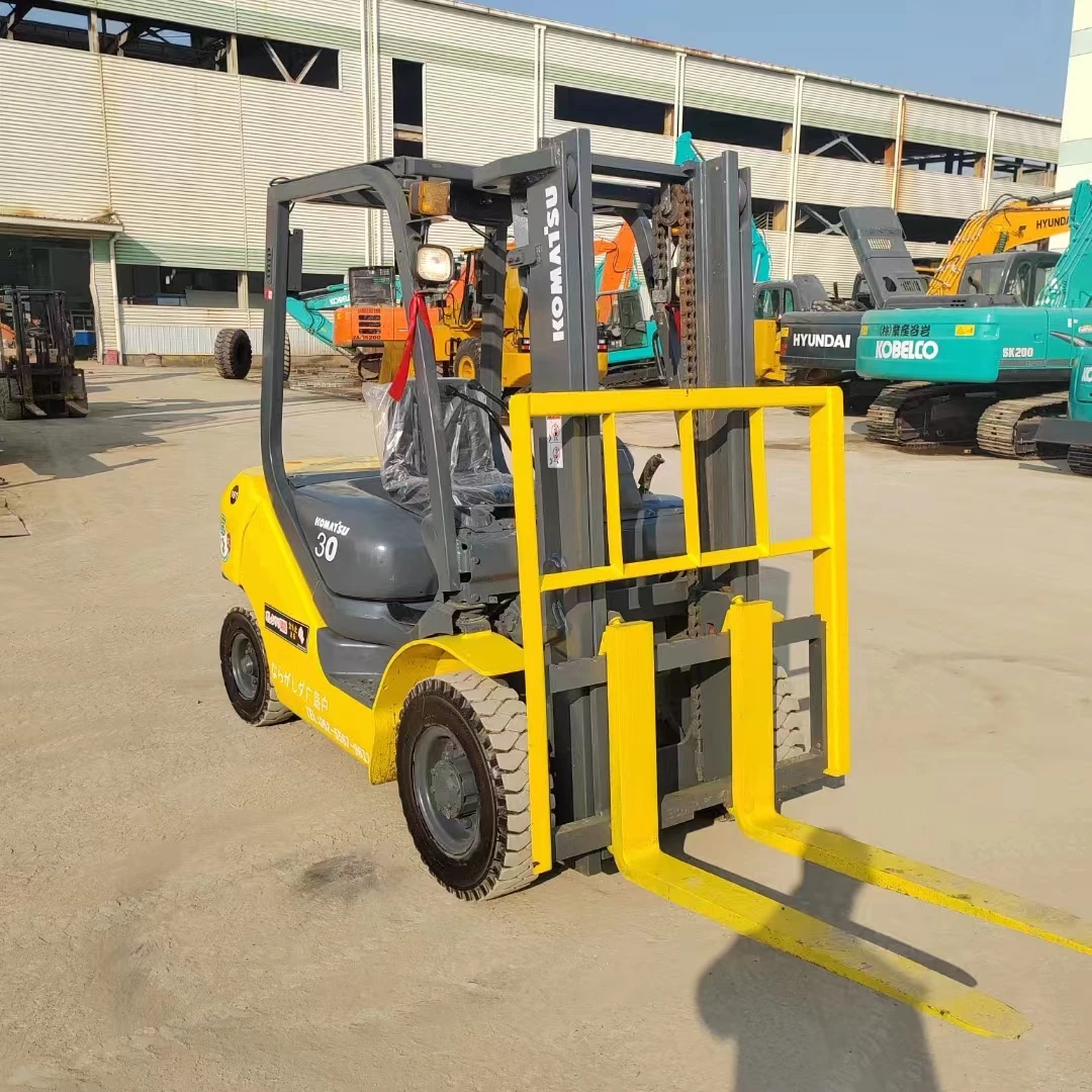 Efficiency at Your Fingertips: Rugged and Reliable Used Forklifts for All Your Material Handling Needs!Komatsu 3ton