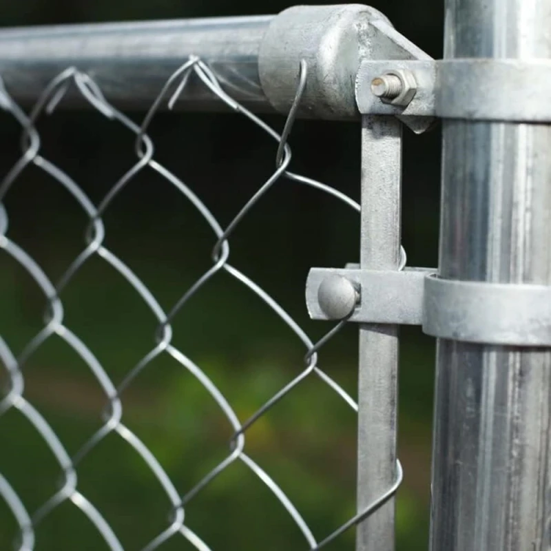 pvc coated chain link of diamond wire mesh /galvanized chain link fence wire mesh rolls/cyclone wire fence price