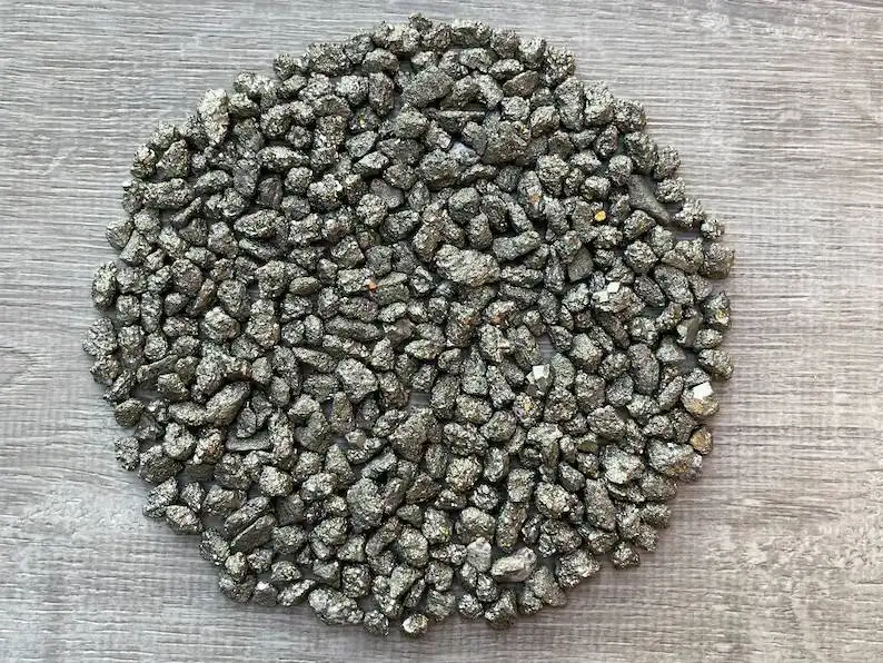 Wholesale PYRITE Natural Healing Rock Rough Crushed Bulk Crystal Chips Stone Gravel Crystal For Home Decoration