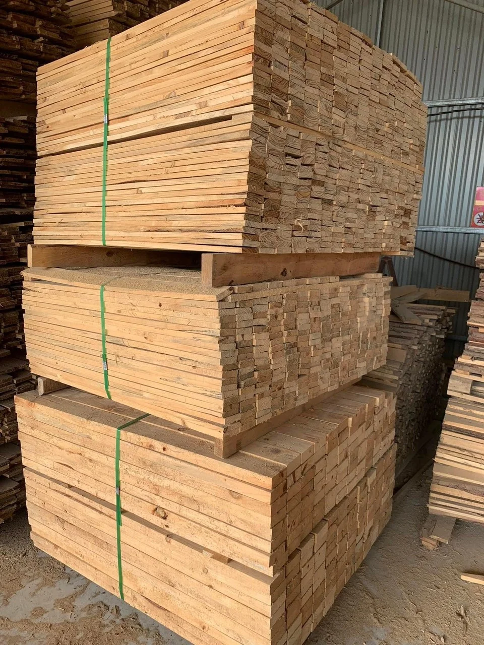 Pine Sawn Timber From Vietnam