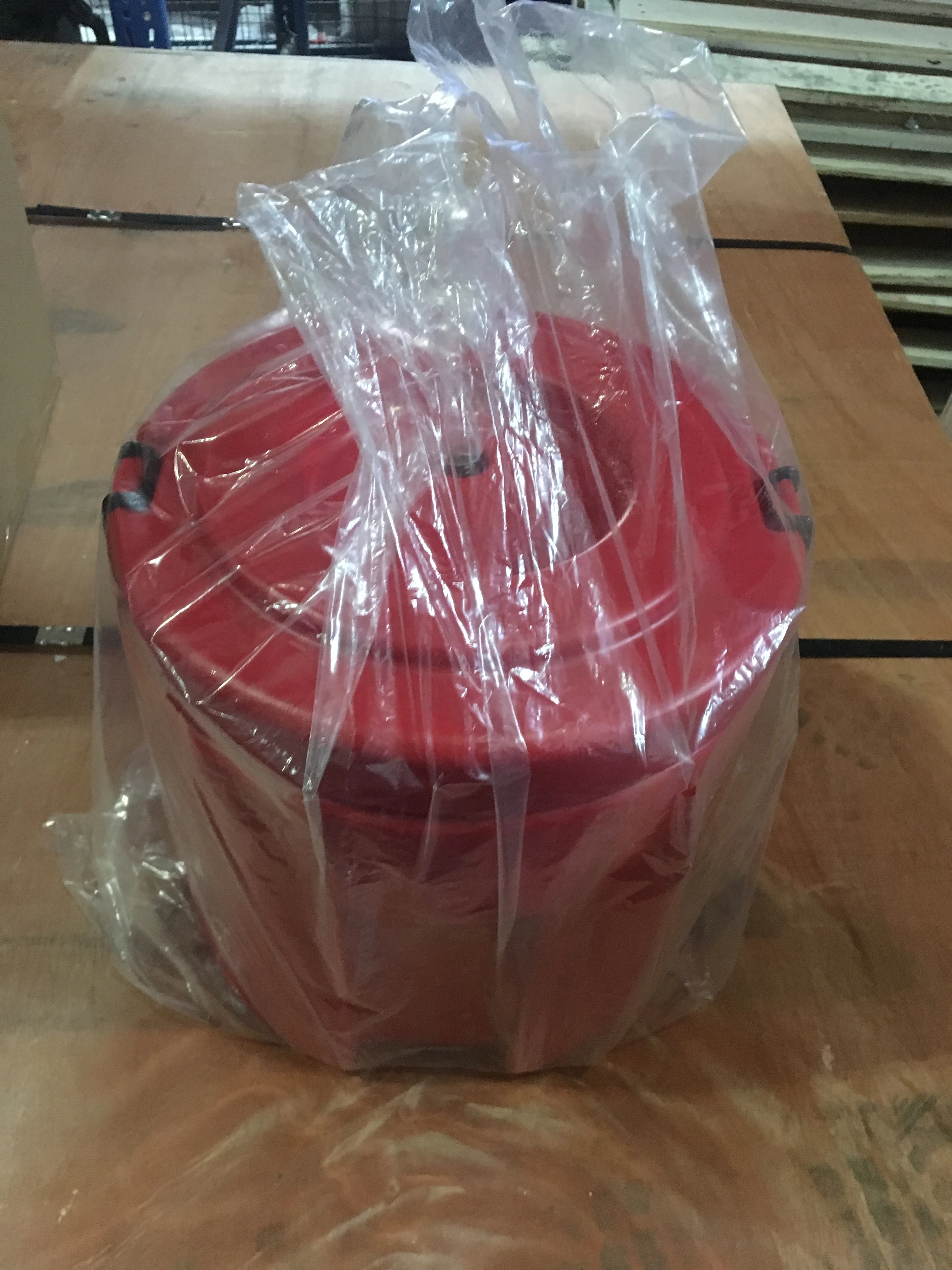 9 Litre Hot and Cold Pot Plastic Solid Round Isolated SS Isothermal Container