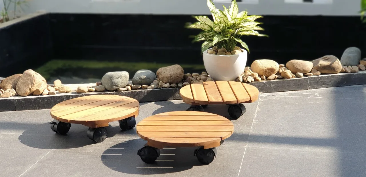 Flowerpot moving tray universal wheel carbonized wood round thickening wood flowerpot base