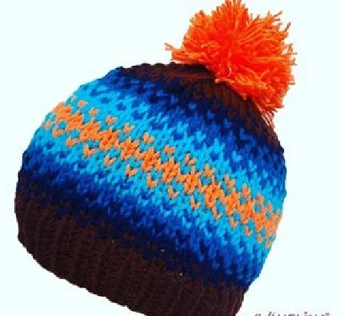 Bennie Gray Woolen Caps Custom Design Plaid and Stripe Knitting Cap for Winter for Travel Business 100% Wool Designer Logo