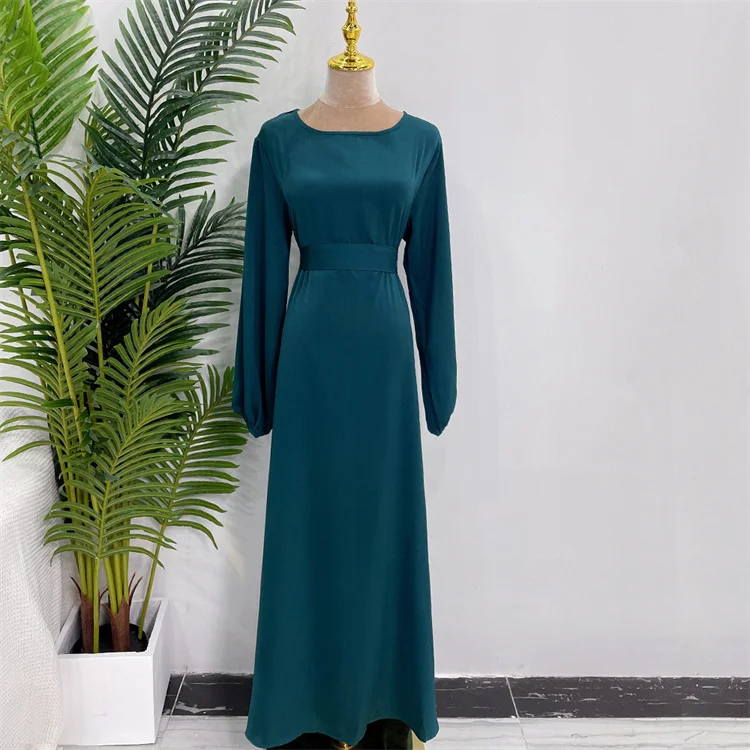 2023 Hot Sell Slim Sleeves Elastic Cuff Plain Color Closed Abaya Muslim Women Modest Slip Dress Turkish Dubai Hijab Muslim Dress