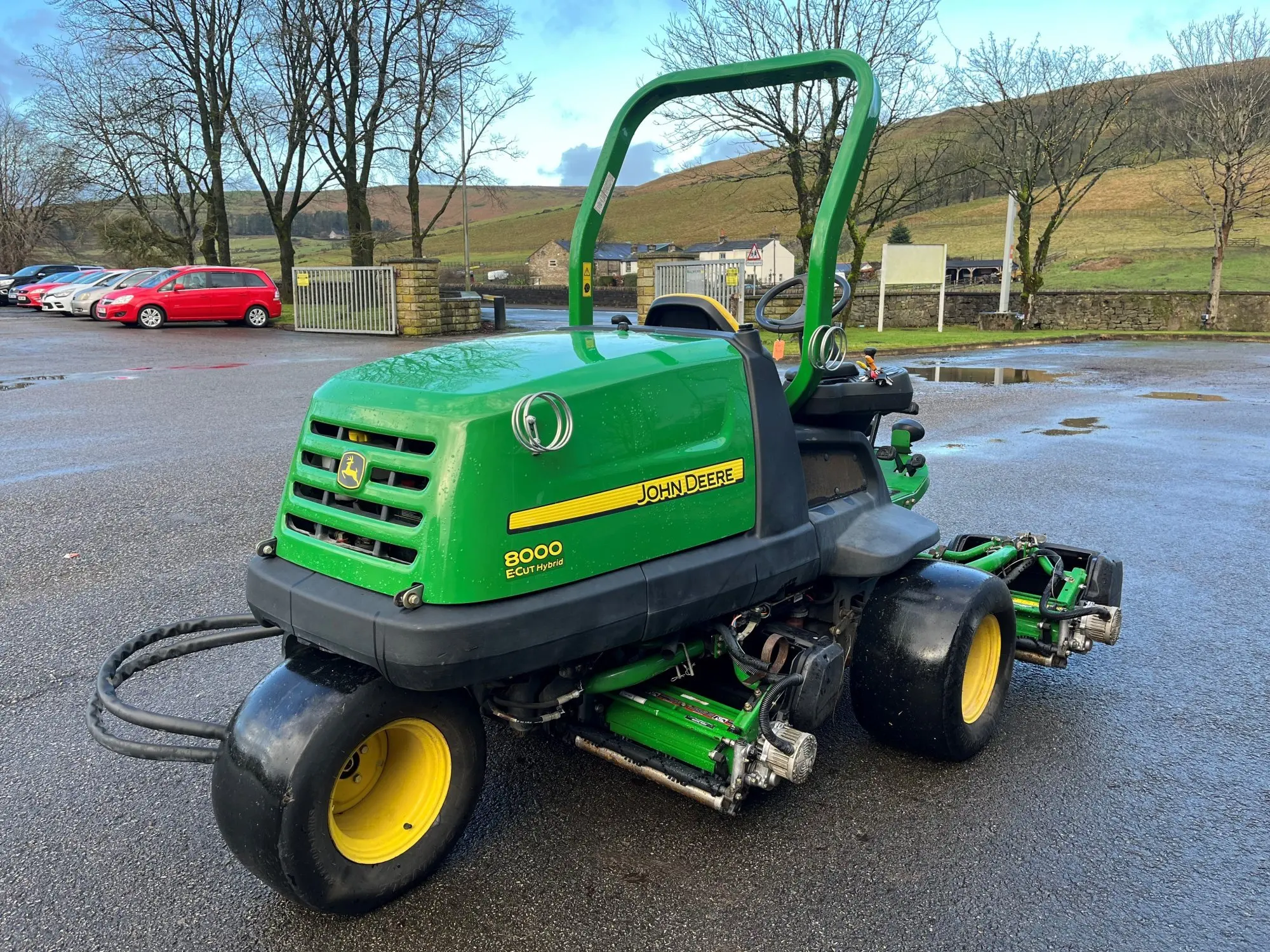 Продажа бытовых газонокосилок John Dee.re