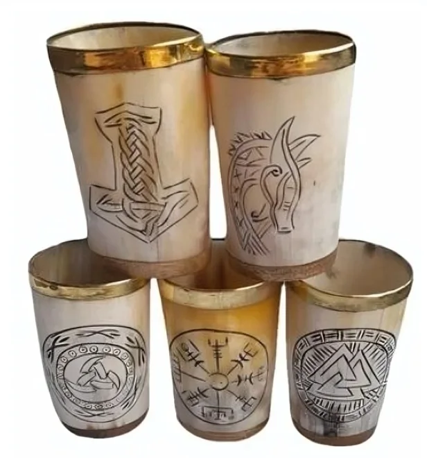 Top quality wholesale handcrafted carved natural drinking horn glass for beer water for home restaurant Hotel from India