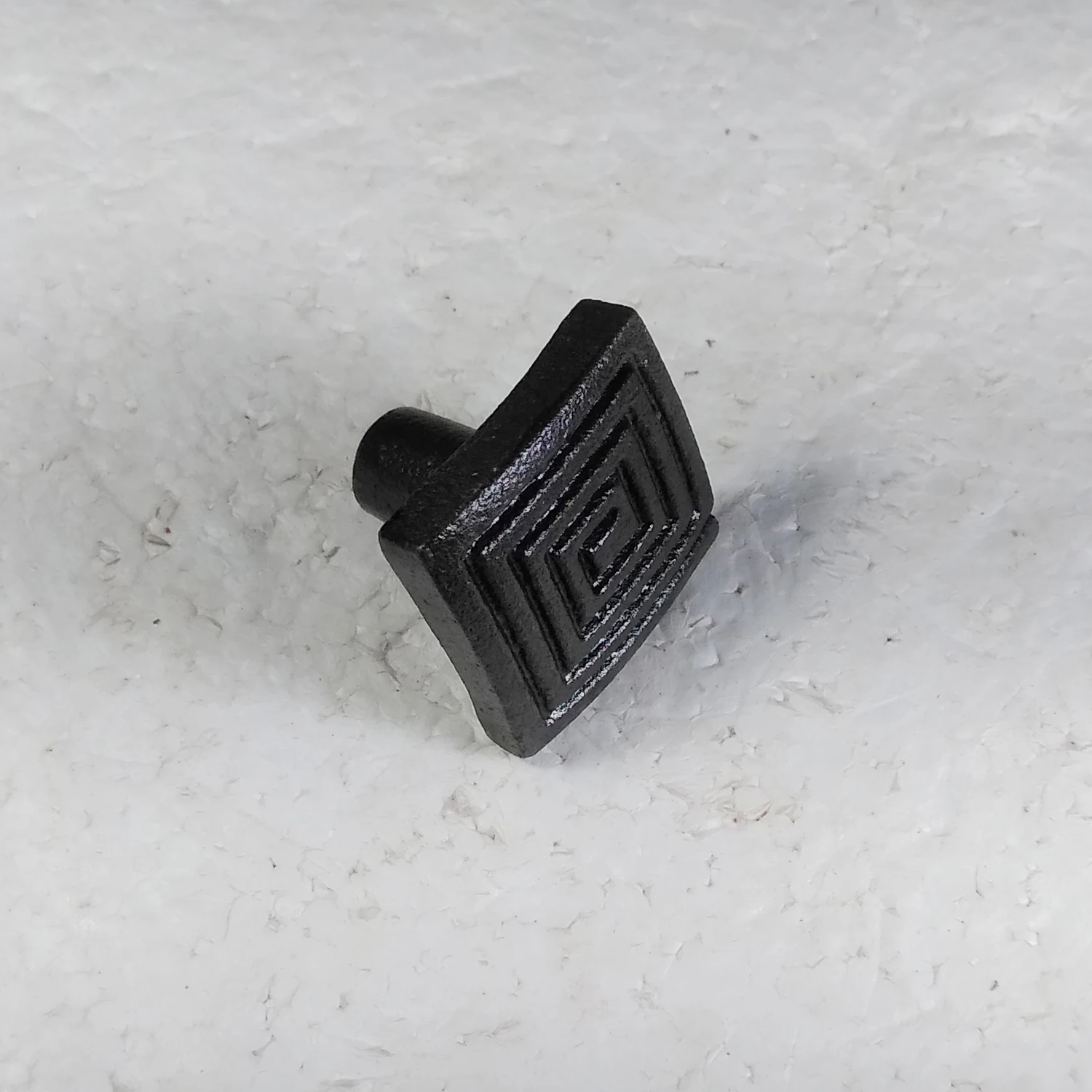 SIMPLE  SQUARE LINING SHAPE DECORATIVE CABINET KNOBS FURNITURE ACCESSORIES AT THE LOWEST PRICE DIRECT FROM MANUFACTURE