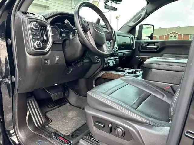Подержанный 2021 GMC Sierra 3500 Denali
