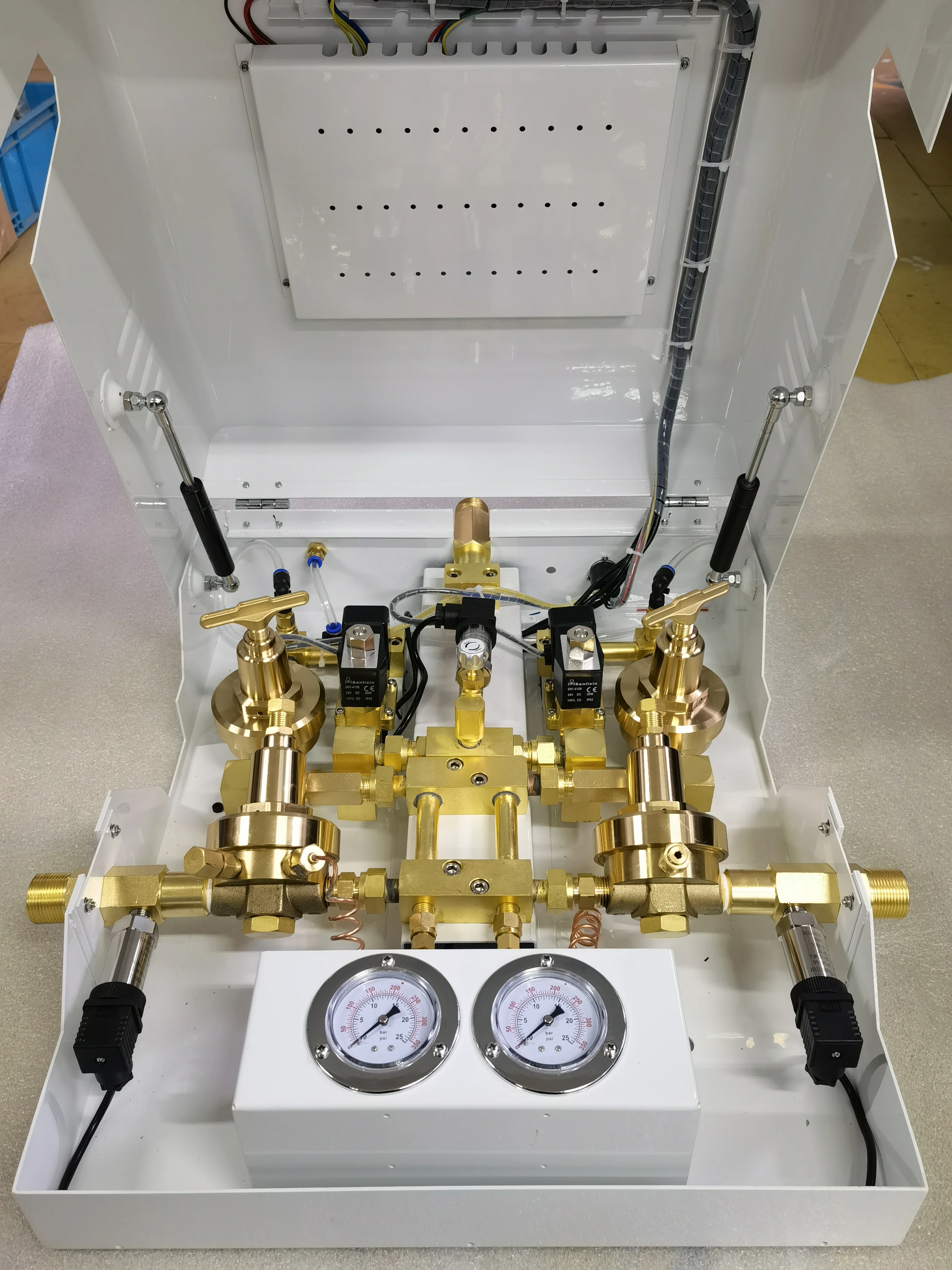 Automatic Hospital gas supplying central oxygen manifold system for Hospital Medical gas pipeline
