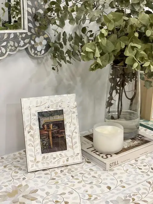 New arrival Best Quality Bone & Resin Inlay Photo Frame Top Design Wall Decor Mother of Pearl Picture Frame