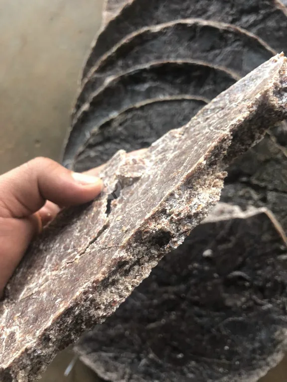 Groundnut oil cake cheapest price for animal feed and fertilizer additive from Vietnam manufacturer/Cheap Vietnam peaut oil cake