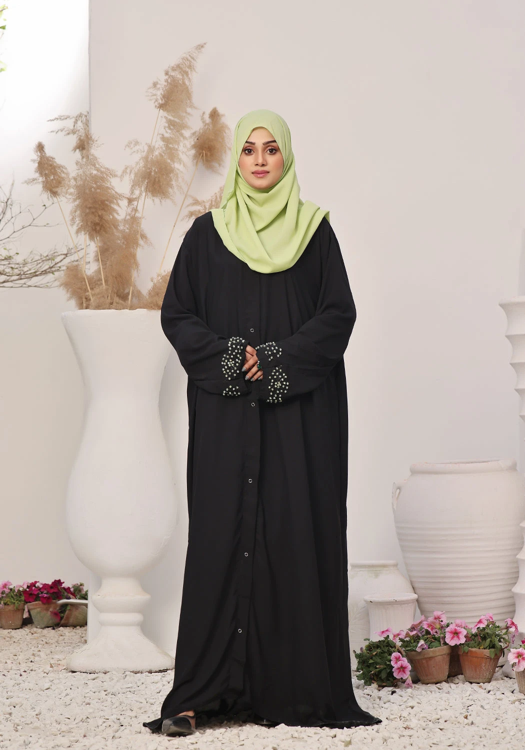 Оптовая продажа мусульманская женская этническая одежда производитель abayas 2025 весна-лето простой хиджаб Женская абайя на заказ OEM