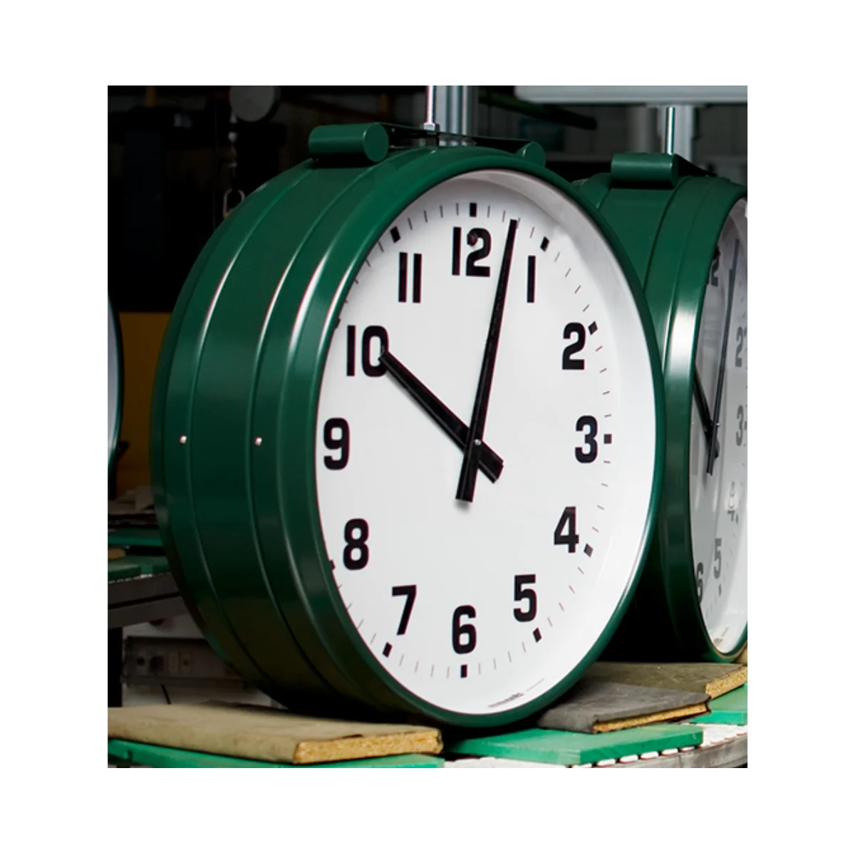 Italian-Made Analog Outdoor GPS-Synchronized Clock Double Face Design Street Parks Golf Courses-Customizable Quartz