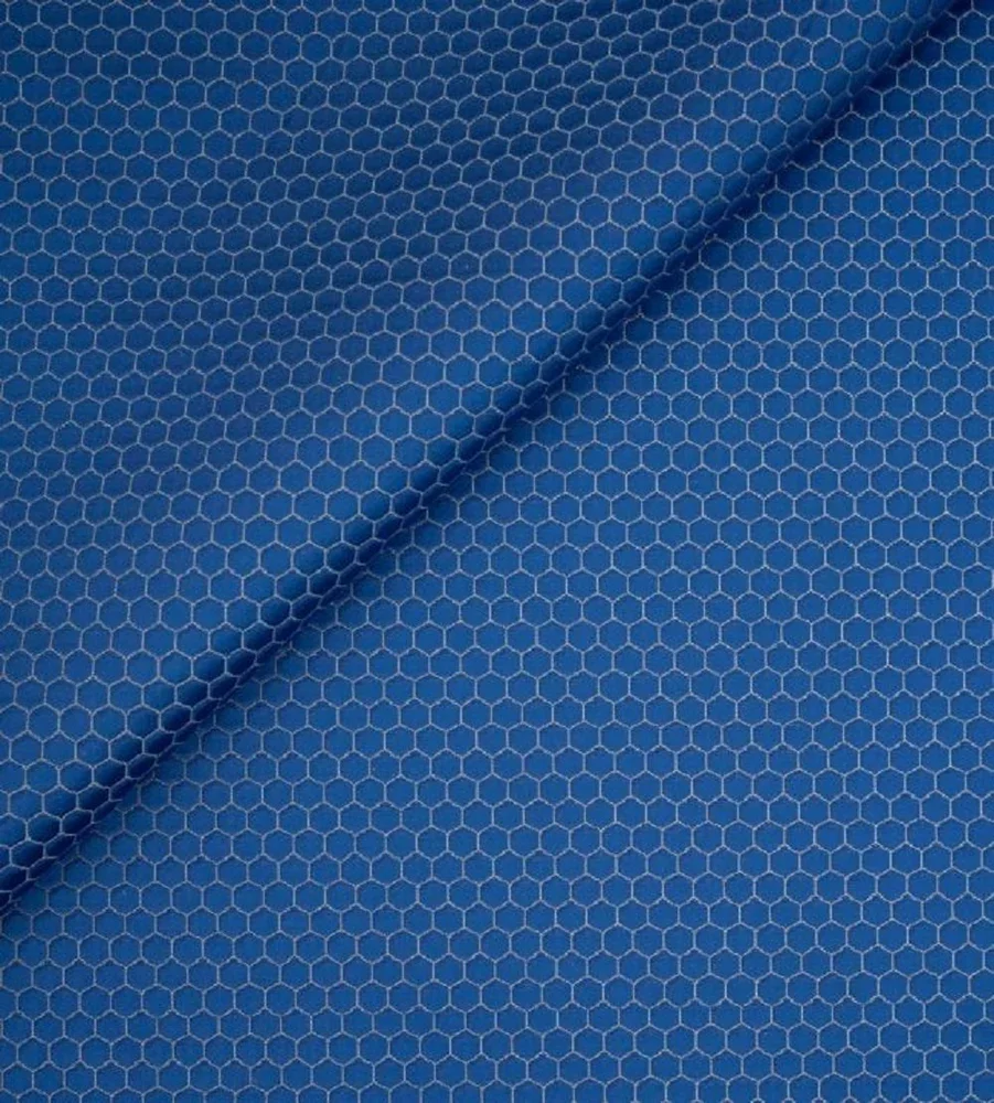 Многоцветный трикотажный материал из полиэстера и 180-200 г/кв. М