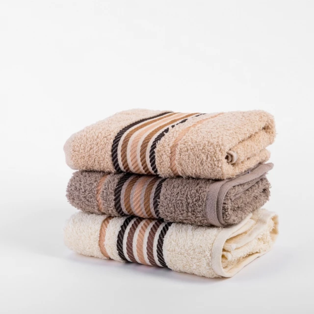 Leading Manufacturer of 100% Cotton Terry Custom Towels Woven Luxury Bath Towels in All Colors Exporter in India..