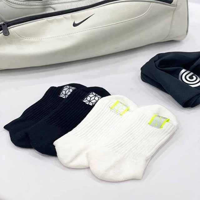 Custom Kids Children Trampoline Socks Adult Cotton Polyester Anti Slip Jump Grip Socks Knitted Sports Socks Spring Custom Color