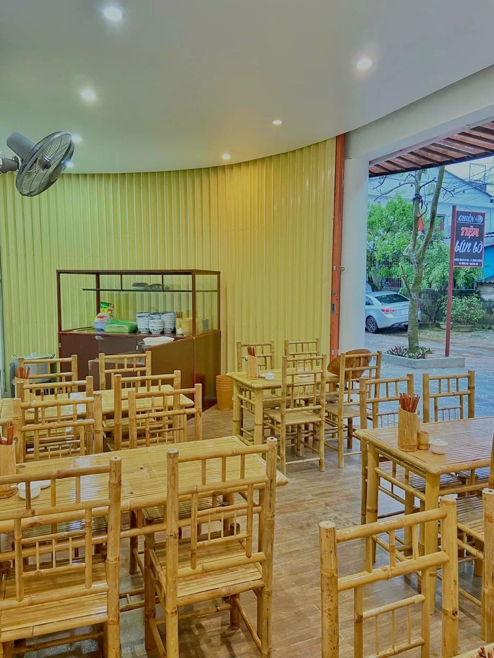 Поставщик необработанные бамбуковые столбы 100% натуральные от вьетнамского поставщика по низкой цене