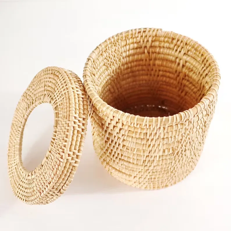 Top Selected Handmade Tissue Box Cover Woven Round Rattan Woven Dispenser Natural Rattan Handicraft Woven Round Made In Viet Nam