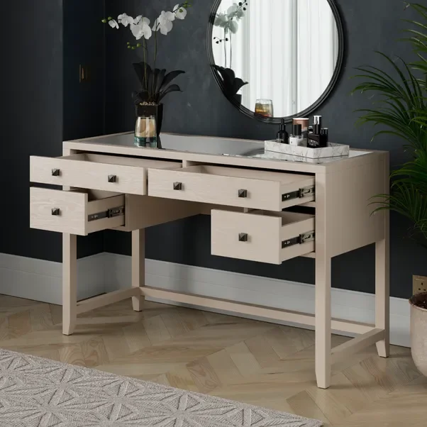 Modern MDF Wooden Bedroom Dressing Table with 5 Drawers and Wooden Legs Ribbed Design Makeup Vanity