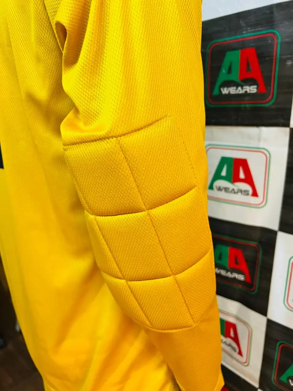 Goal Keeper  Elbow Pad Knee Pad Sublimation Cheap Soccer Full Customization  Logo Socks Quality OEM Jersey Shorts Full Sleeves